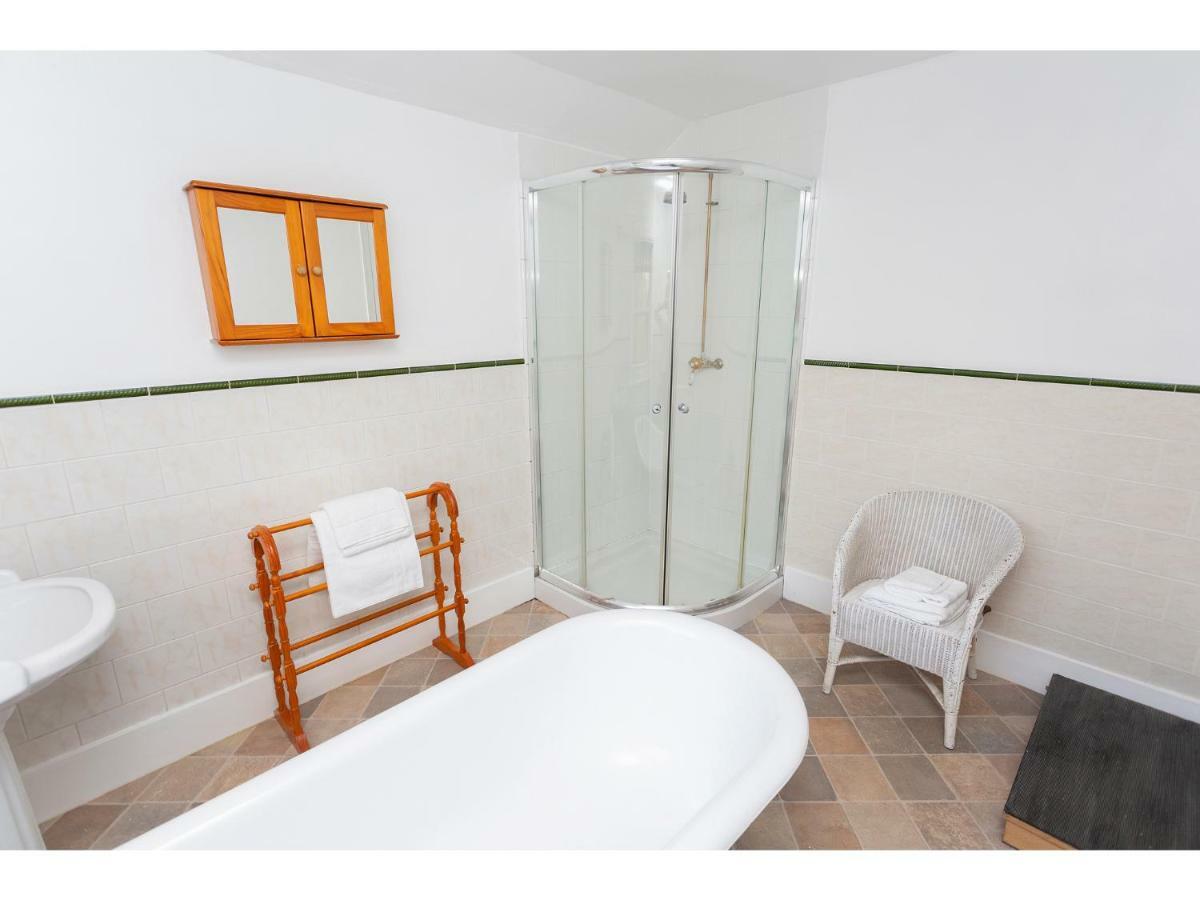 Sandown Villa Holiday Home Deal Buitenkant foto