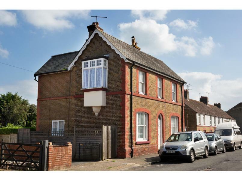 Sandown Villa Holiday Home Deal Buitenkant foto